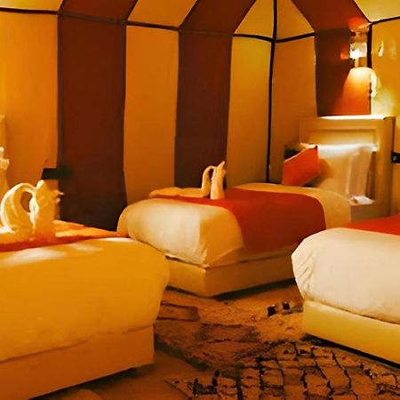 Sahara Traveling Camp Hotel Мерцуга Екстериор снимка